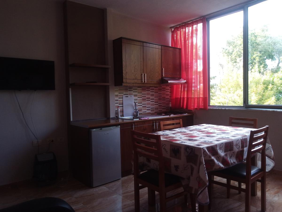 Elio'S Holiday Home Pogradec Exterior foto