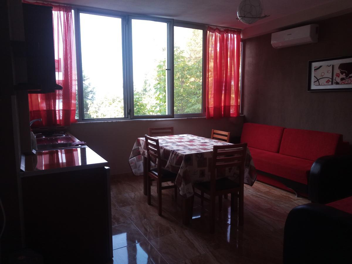 Elio'S Holiday Home Pogradec Exterior foto